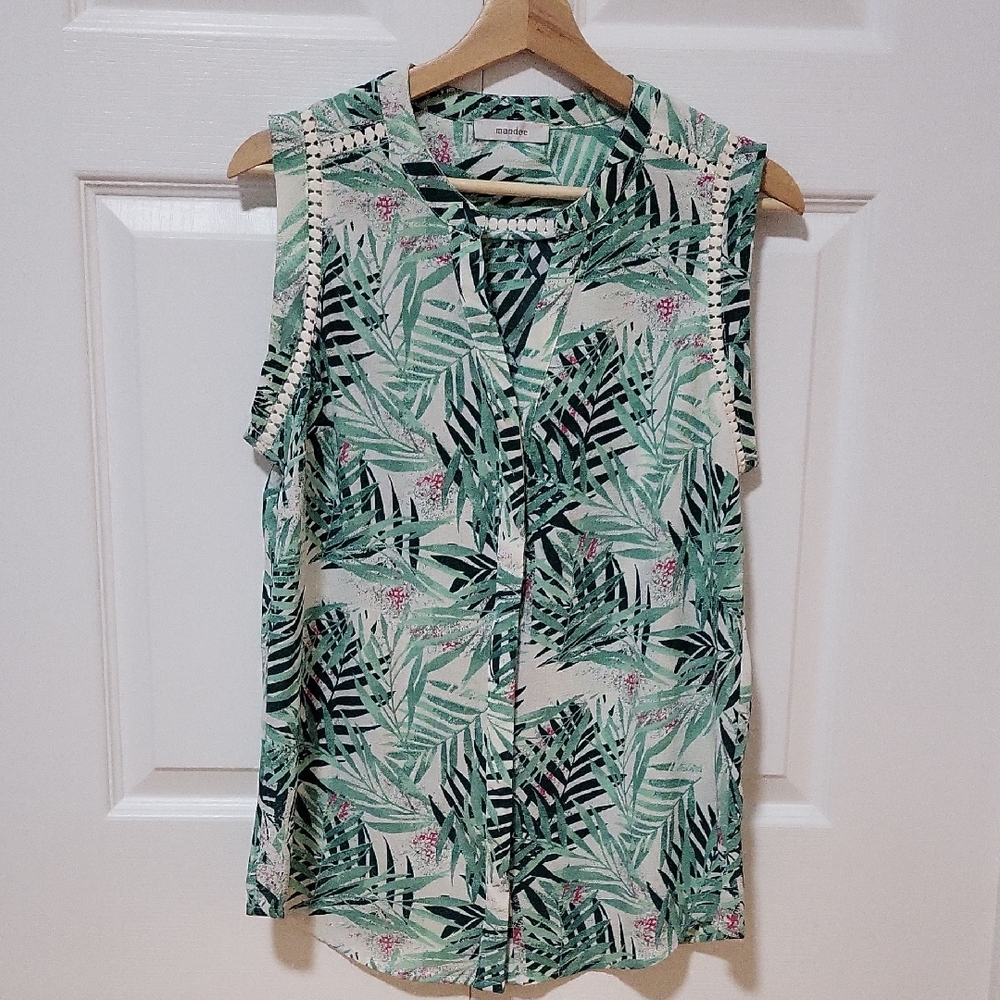 Mandee Green Sleeveless Mandarin Collar Blouse
